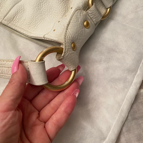 Franco Sarto white pebbled leather handbag - Picture 4 of 9